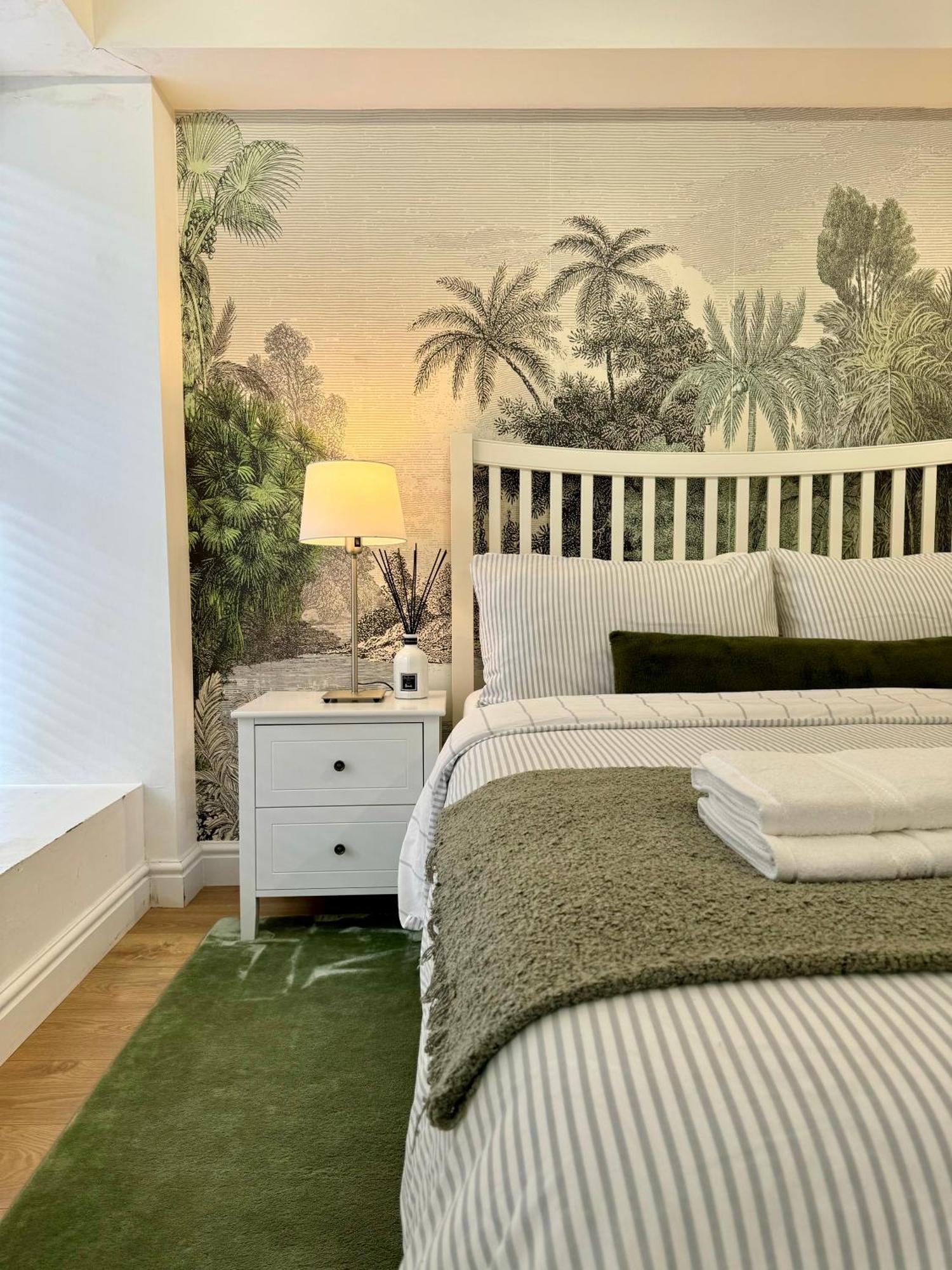 Holiday Home 2Br L 2Ba With Patio-Sleep 6 London Kültér fotó