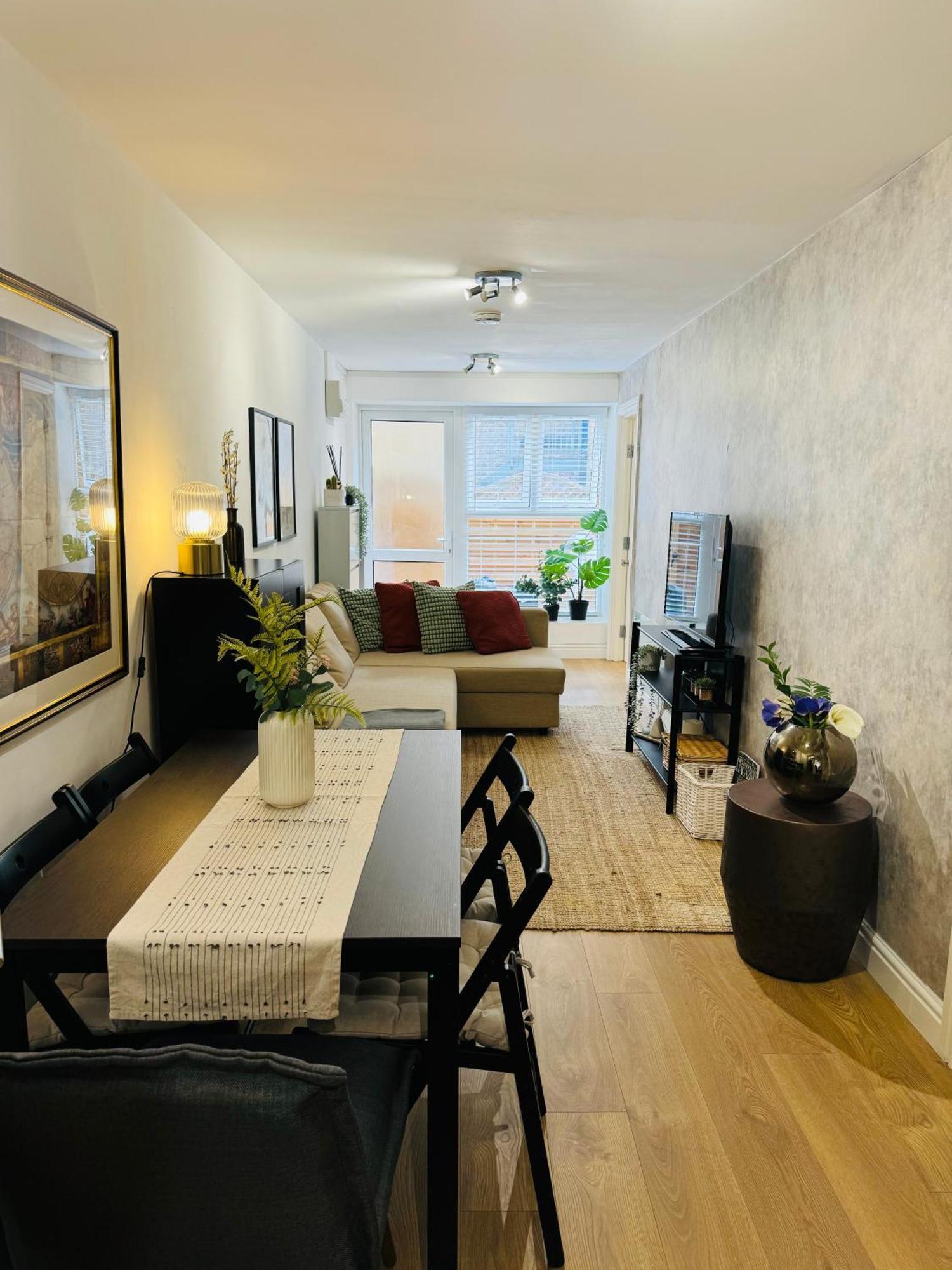 Holiday Home 2Br L 2Ba With Patio-Sleep 6 London Kültér fotó