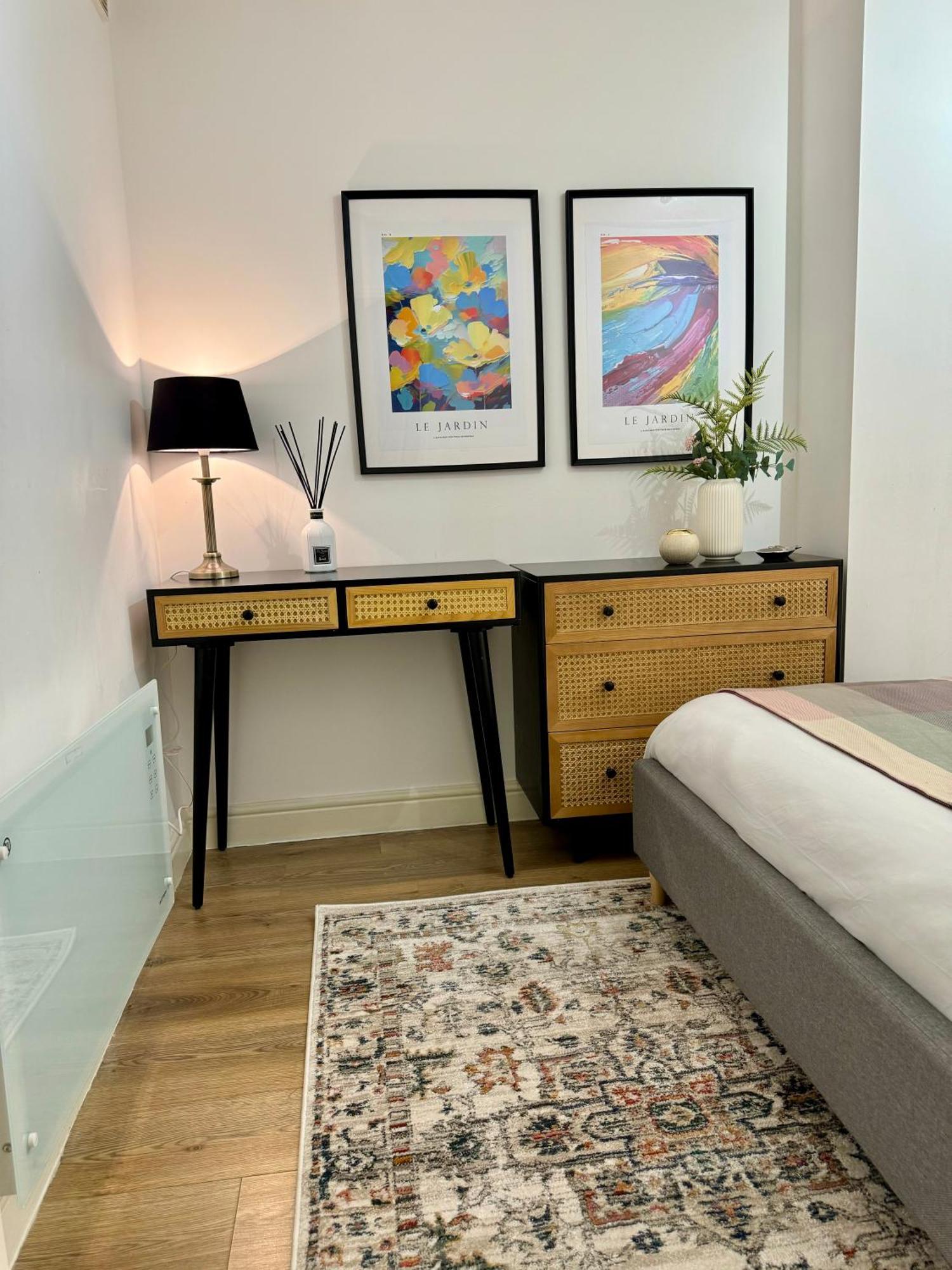 Holiday Home 2Br L 2Ba With Patio-Sleep 6 London Kültér fotó